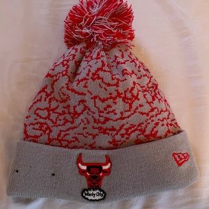 New Era Chicago Bulls Pom Pom Beanie